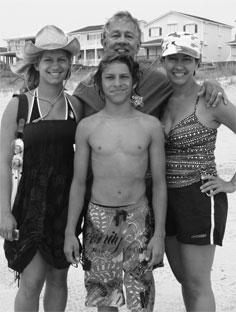 Cindy papa & kids 2010