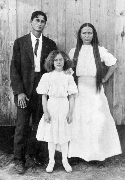 Benjamin Harrison Fletcher (25) and Anne Laura (Smith) Fletcher (17)